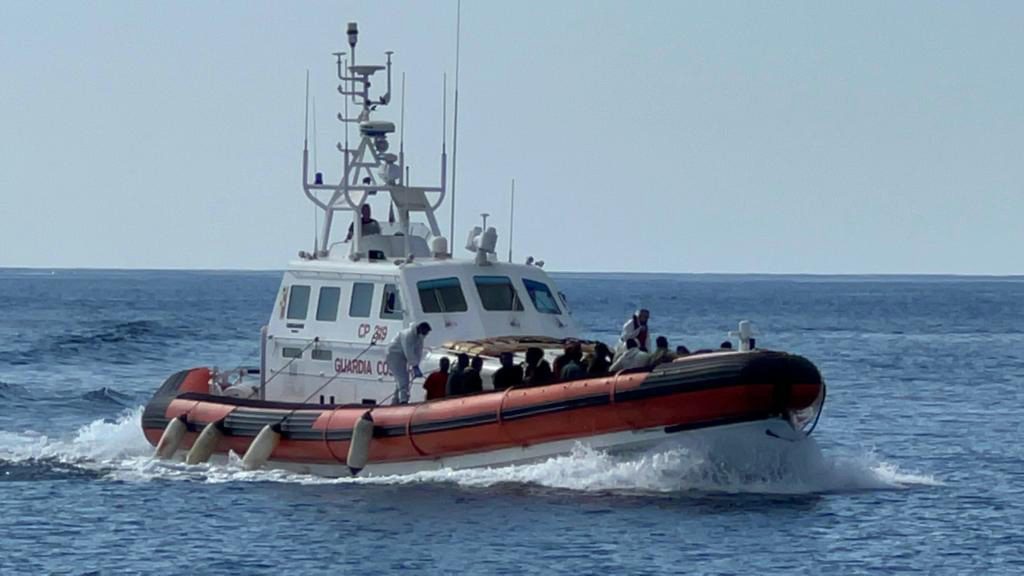 Migranti, bimba di 6 mesi muore nell’hotspot di Lampedusa