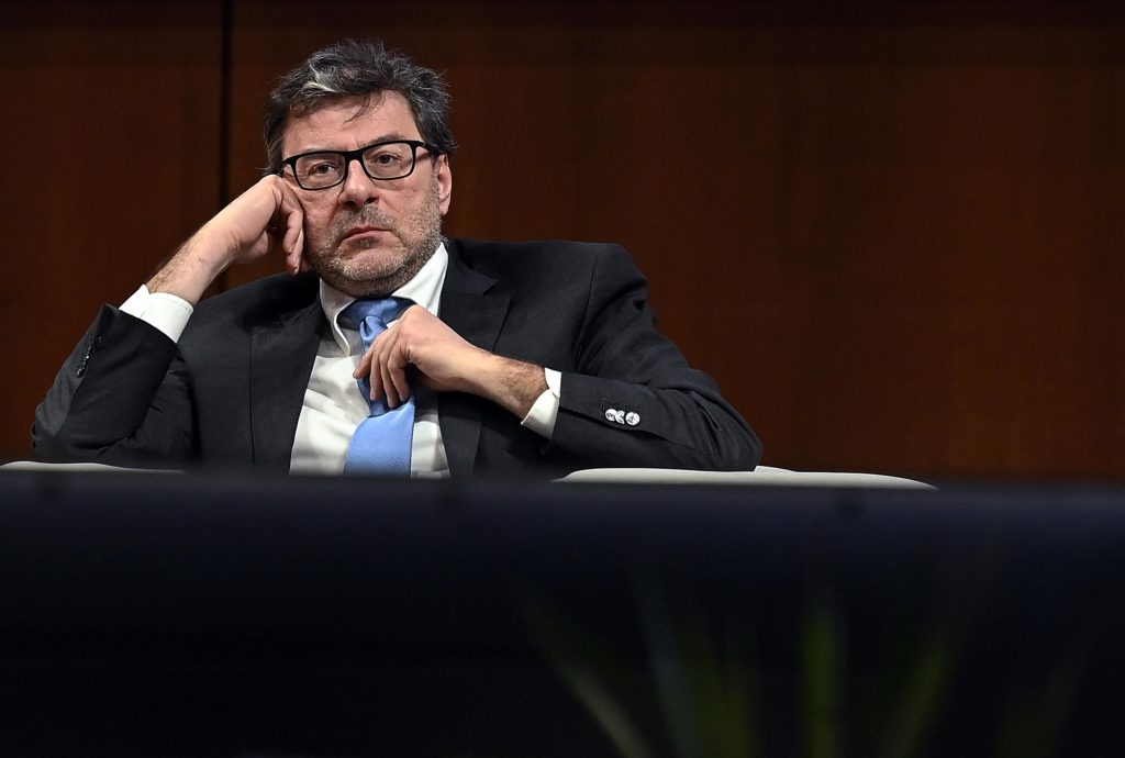 Giorgetti: “non condividiamo pessimismo sulle prospettive economiche”