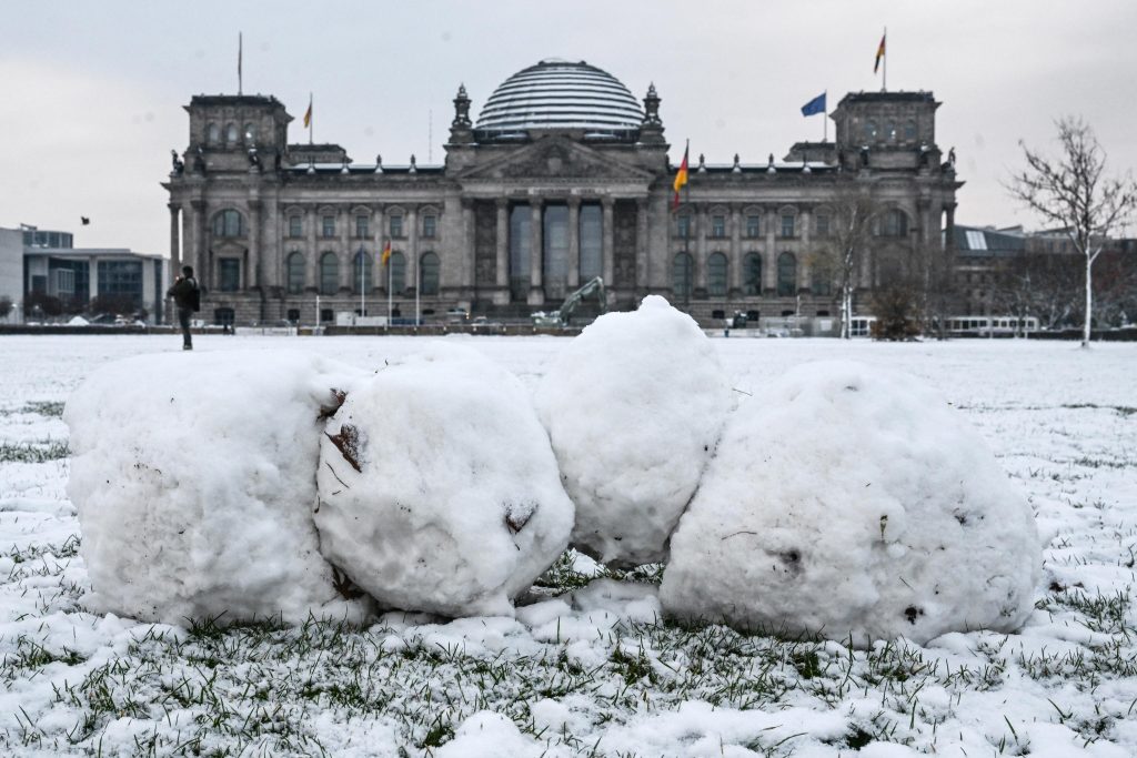 Blitz contro estremisti in Germania, pianificavano assalto al Reichstag
