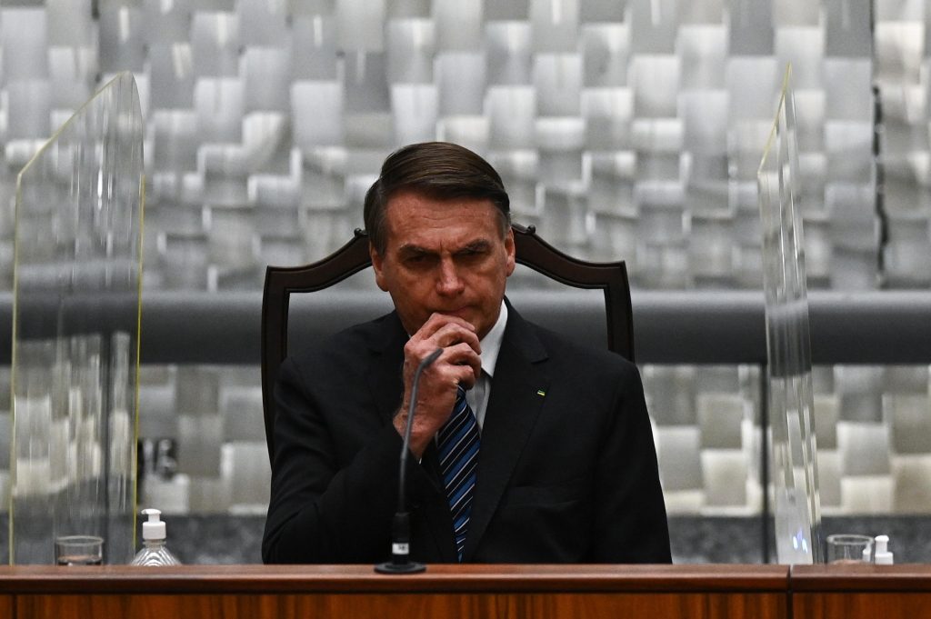 Bolsonaro rompe il silenzio: sconfitta “fa male alla mia anima”