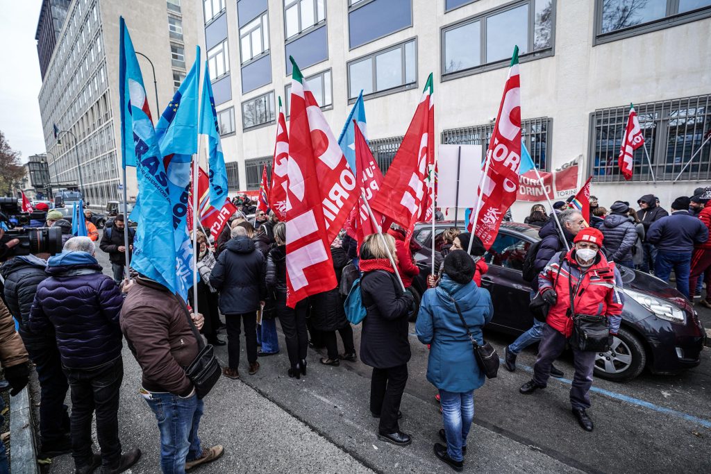 Manovra, al via lo sciopero generale in Italia