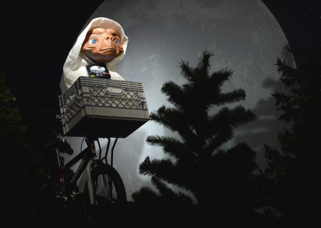 E.T. l’extraterrestre, statua animatronica venduta per 2,45 milioni di euro