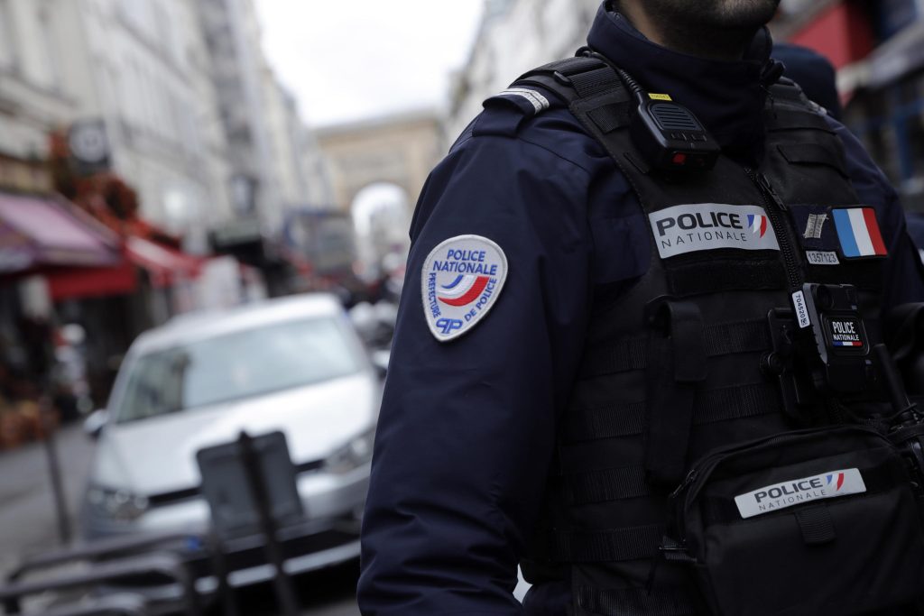 Rabbia a Parigi, curdi contro la polizia