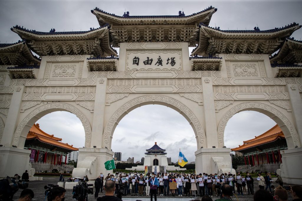 Esercitazioni militari cinesi vicino Taiwan
