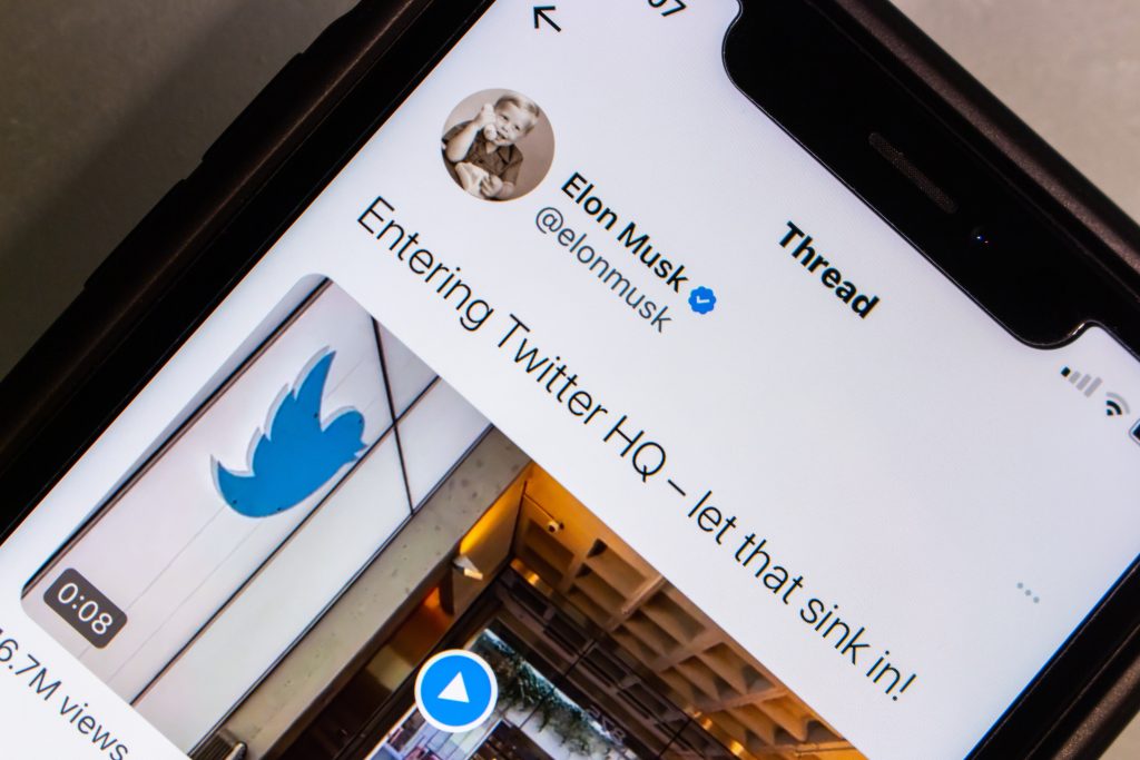 Educazione finanziaria – Come Musk ha comprato Twitter in meno di 10 mesi (e 44 miliardi di dollari)