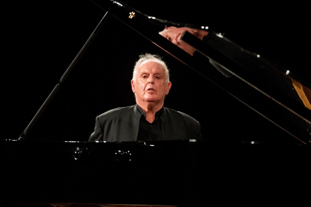 Opera di Berlino, Barenboim lascia