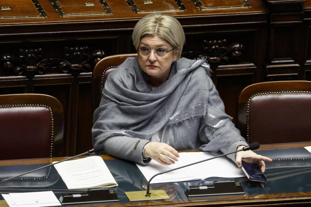 Calderone e Valditara promettono modifiche alle norme su risarcimento e alternanza scuola-lavoro