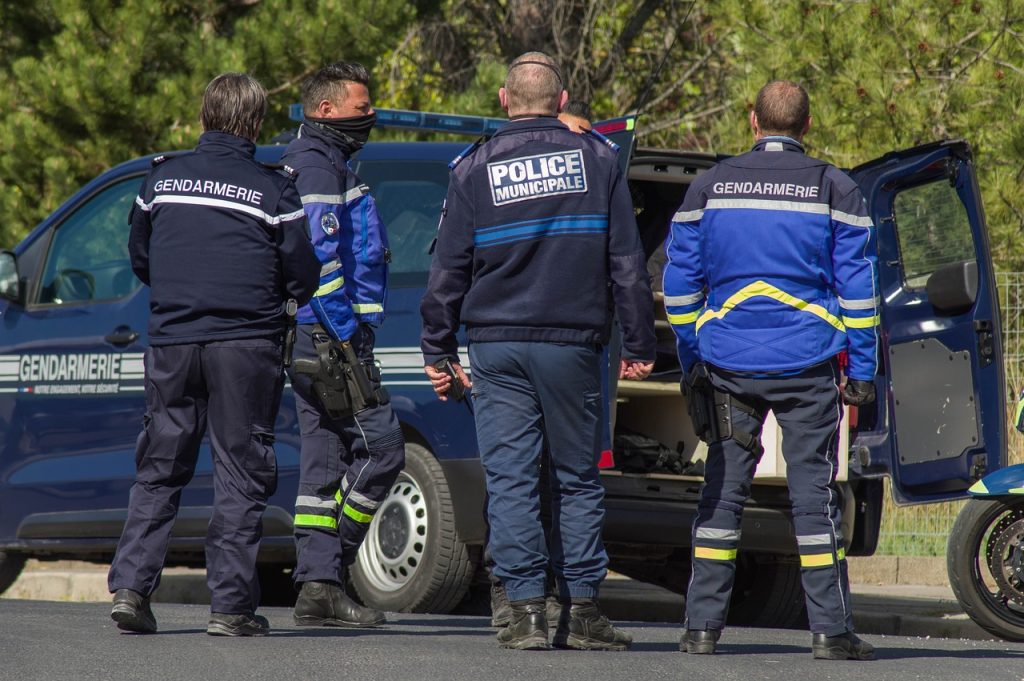 Rumilly, gendarmi rinvengono due bambini morti