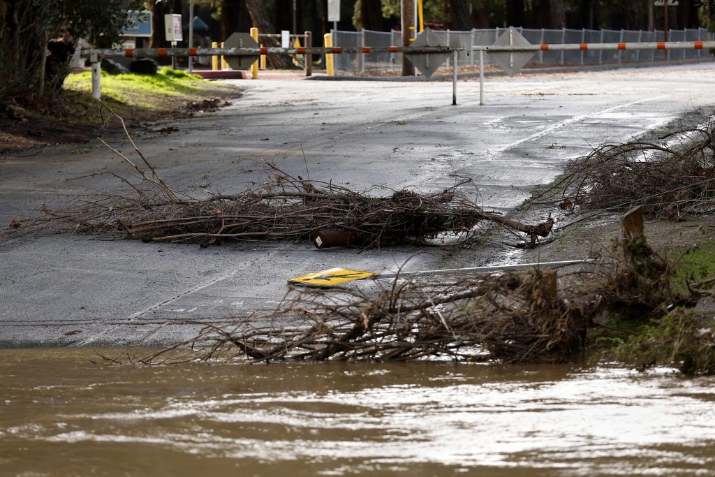 Maltempo in California, 18 morti