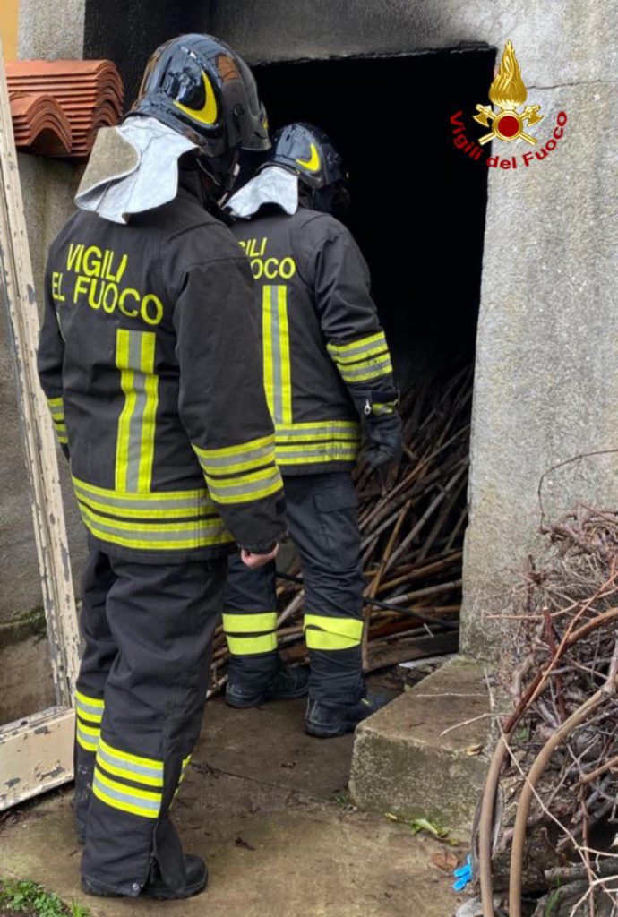 Incendio a Nuoro, morto 70enne in appartamento