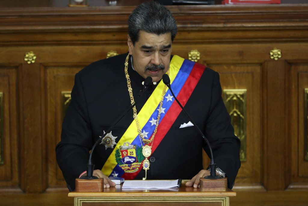 Maduro contro gli USA: “ci hanno rubato Miss Universo”