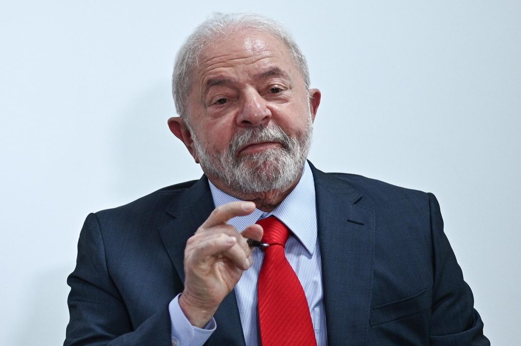 Il castigo di Lula su polizia e militari