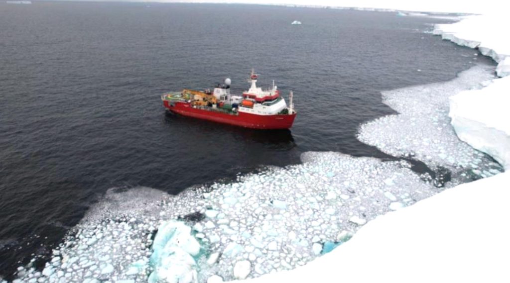 Viaggio record per la nave italiana in Antartide