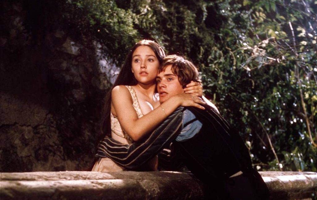 Scena di nudo, protagonisti di Romeo e Giulietta di Zeffirelli denunciano la Paramount