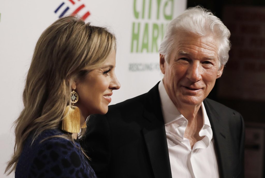 Paura per Richard Gere, ricoverato