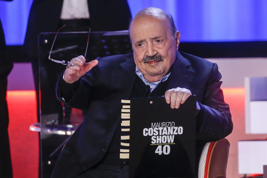 Il salotto della tv saluta Maurizio Costanzo