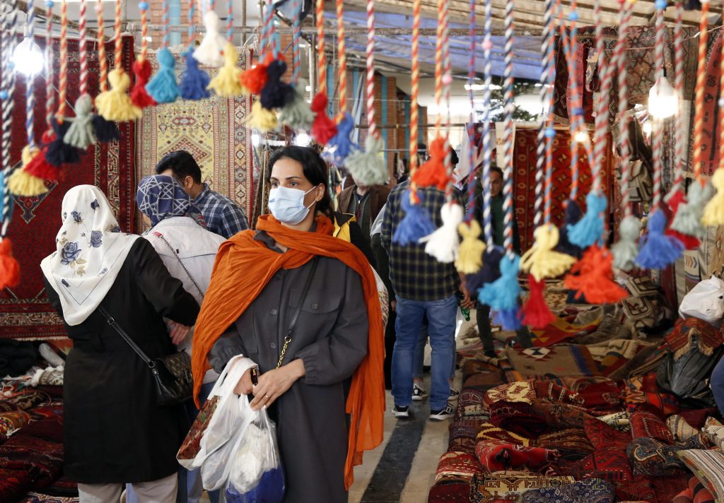 Proteste in Iran per proposta rivolta ai turisti