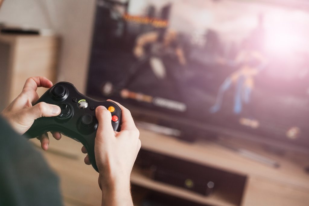 80enne gioca ai videogiochi da 45 anni