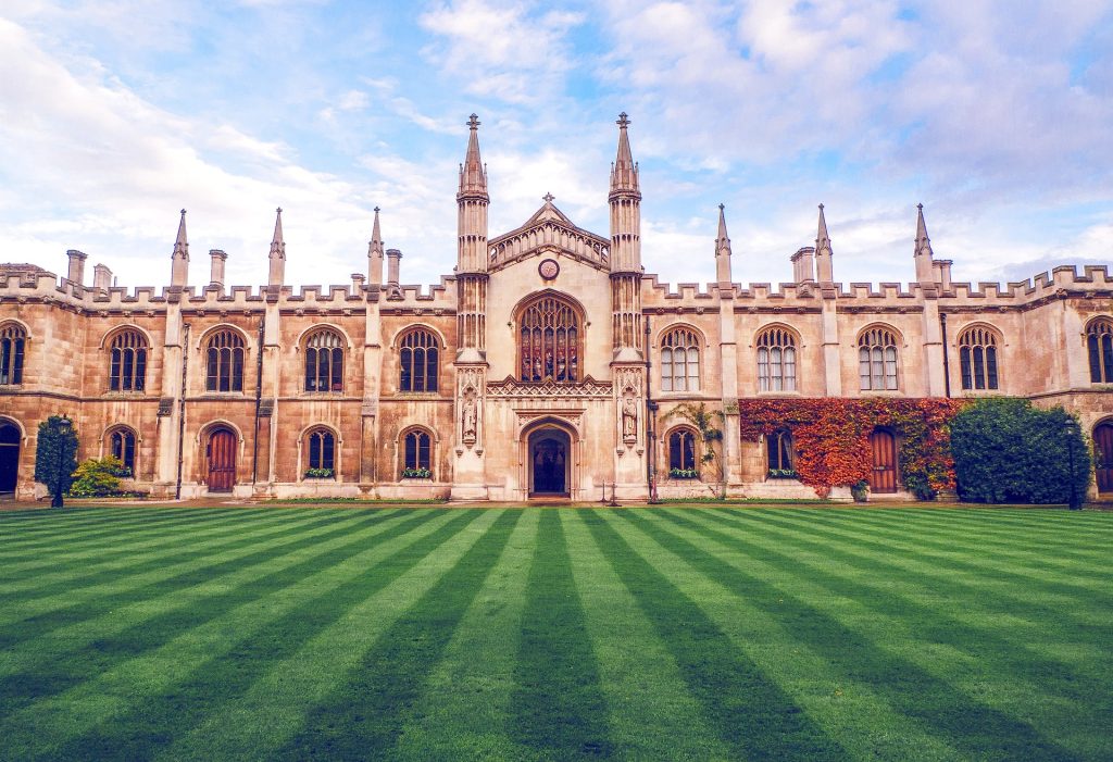 Diventa docente di Cambridge il giovane prof affetto da autismo