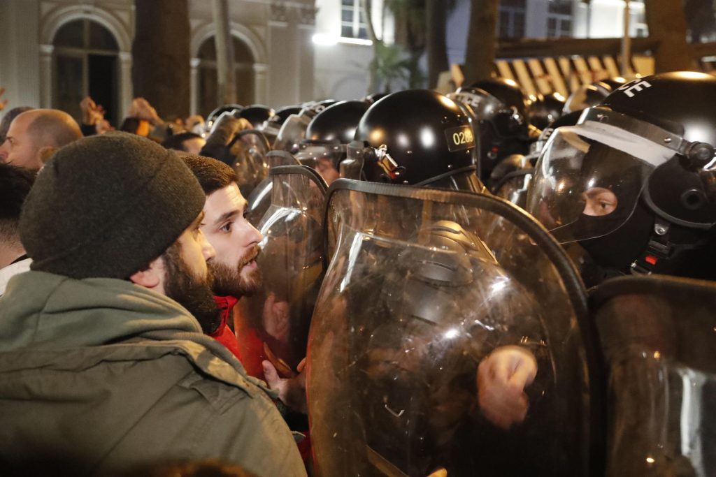 Tensioni in Georgia, la solidarietà di Zelensky