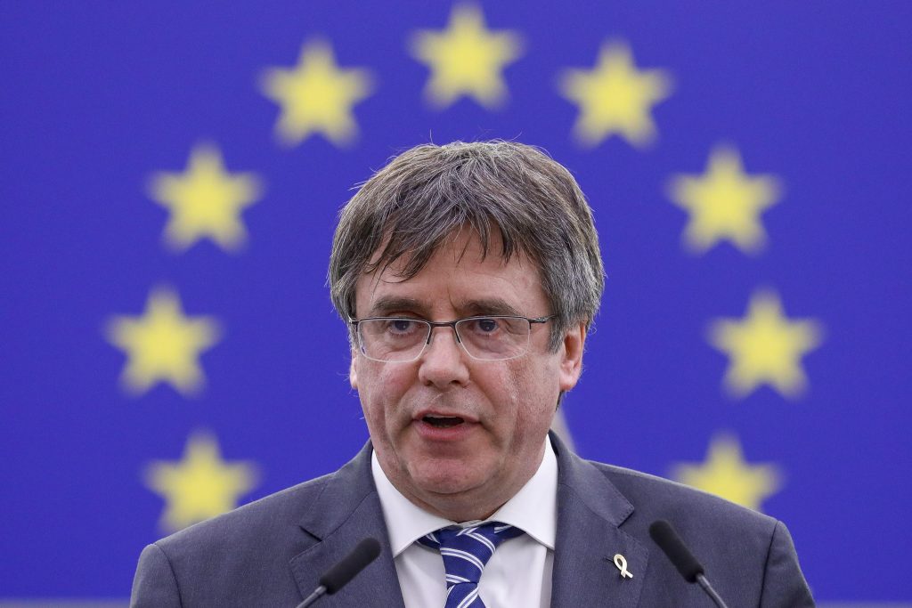 Revocato mandato d’arresto europeo a Puigdemont