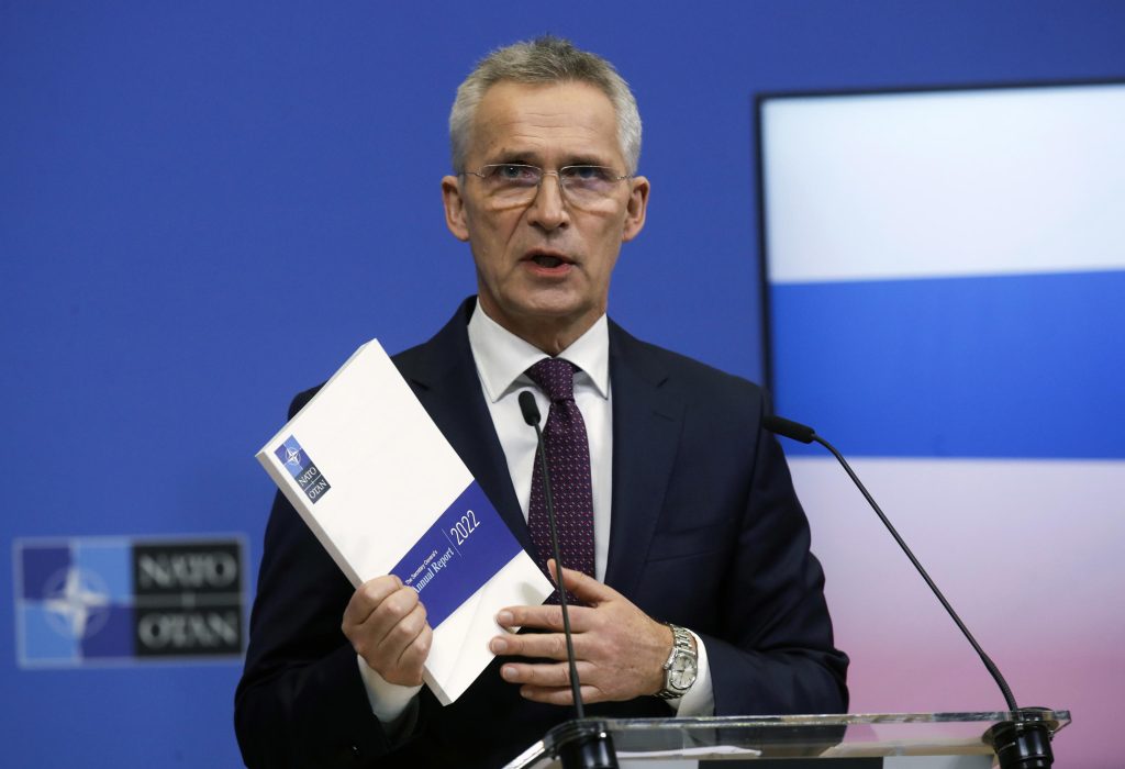 Stoltenberg convoca commissione Nato-Ucraina