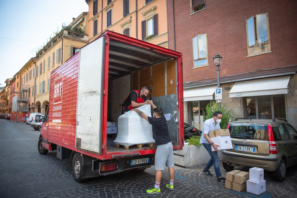 Brt e Geodis sotto accusa: lavoratori sfruttati