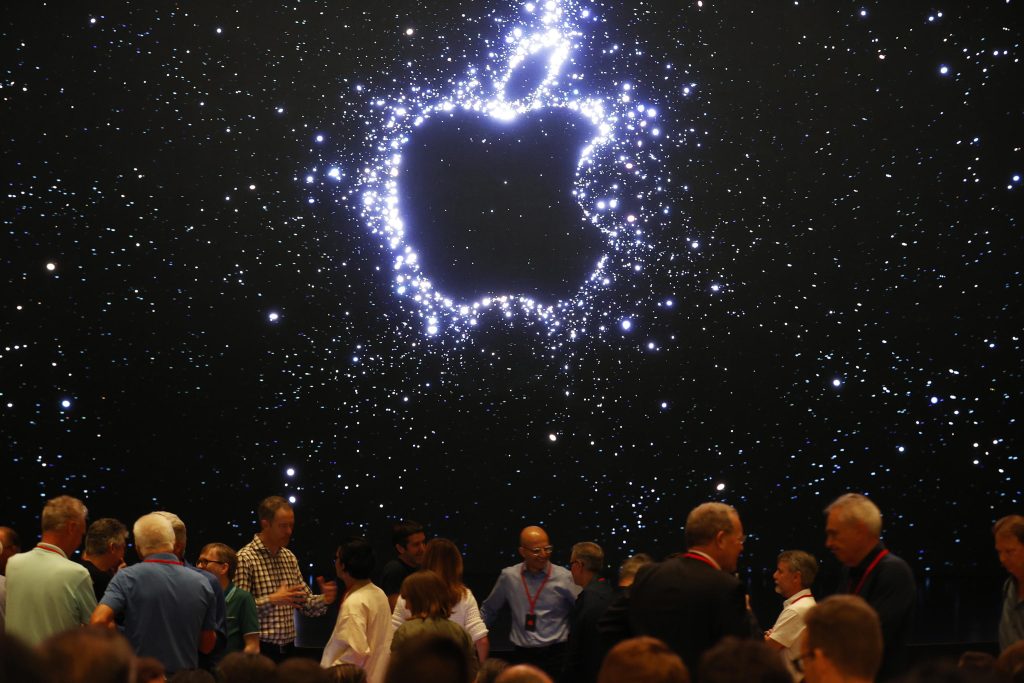 Apple e Disney destinati alle nozze: l’analisi di Martin