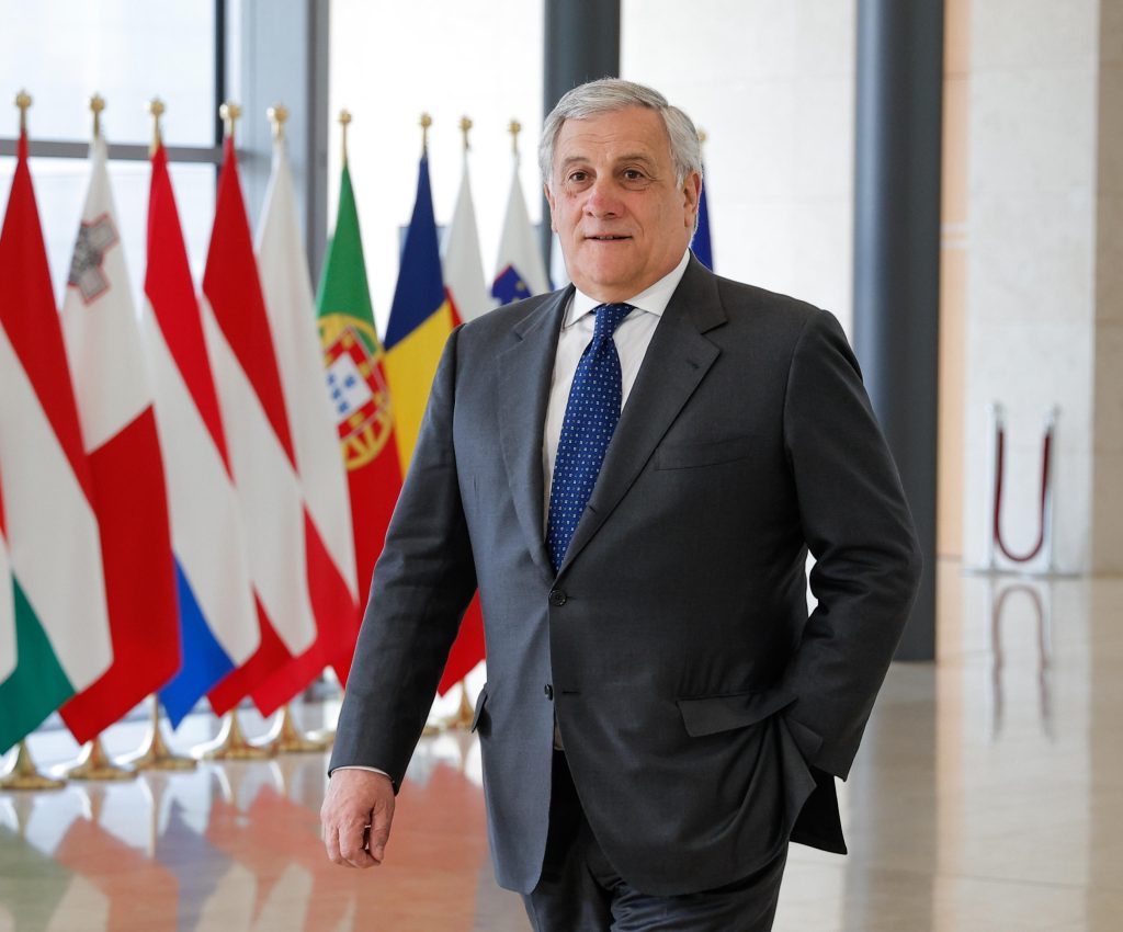 Forza Italia a Paestum, Tajani: “in ricordo di Berlusconi”