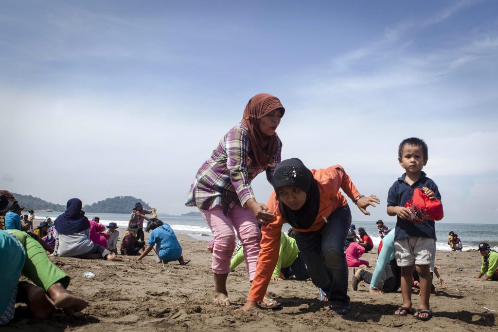 Indonesia: terremoto 7.1 e forti scosse di assestamento