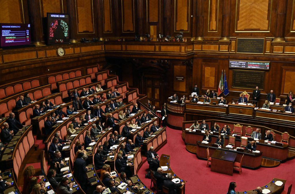 Scostamento di bilancio, Cdm approva relazione