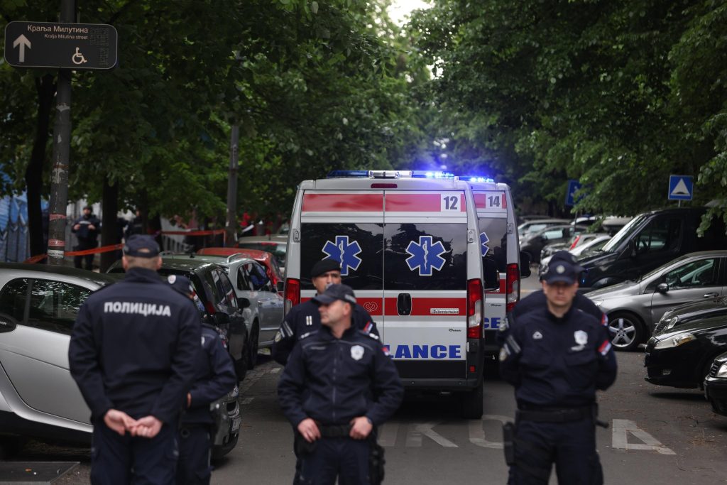 Sparatoria in una scuola di Belgrado, arrestati i genitori dell’aggressore