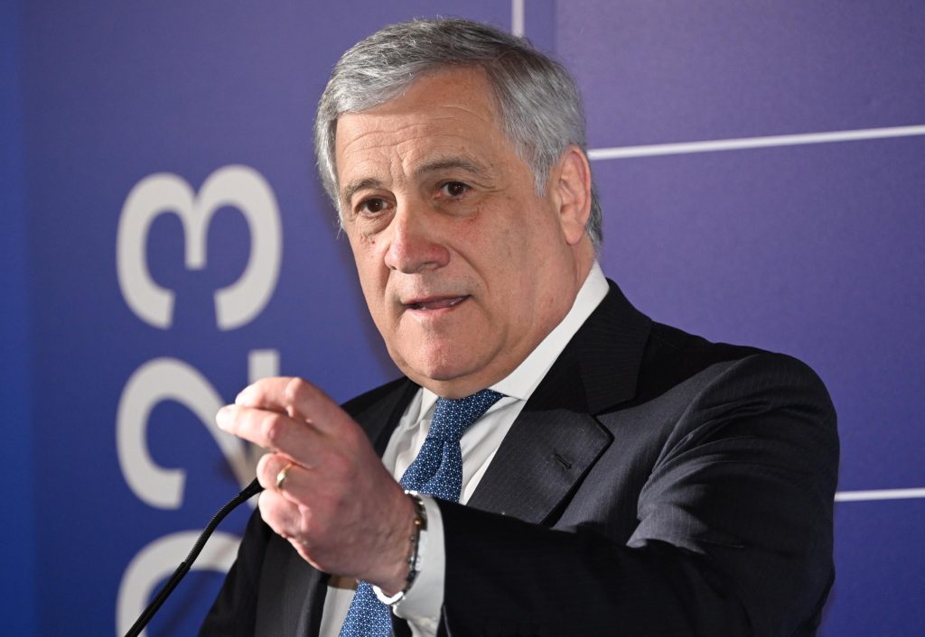Dl Lavoro, Tajani: “pronti ad ascoltare le opposizioni” Senato