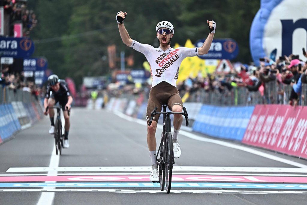 Giro d’Italia 2023, Paret-Peintre vince la quarta tappa
