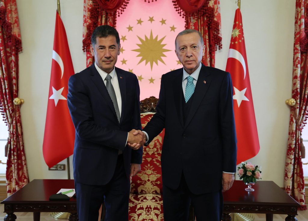 Erdogan riceve l’endorsement del nazionalista Ogan