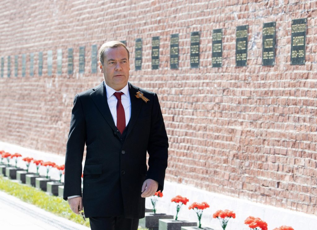 Medvedev: a Belgorod non si facciano prigionieri
