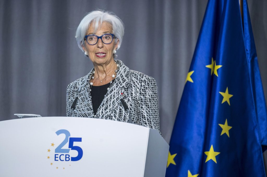 Lagarde: “tassi alti per combattere inflazione”