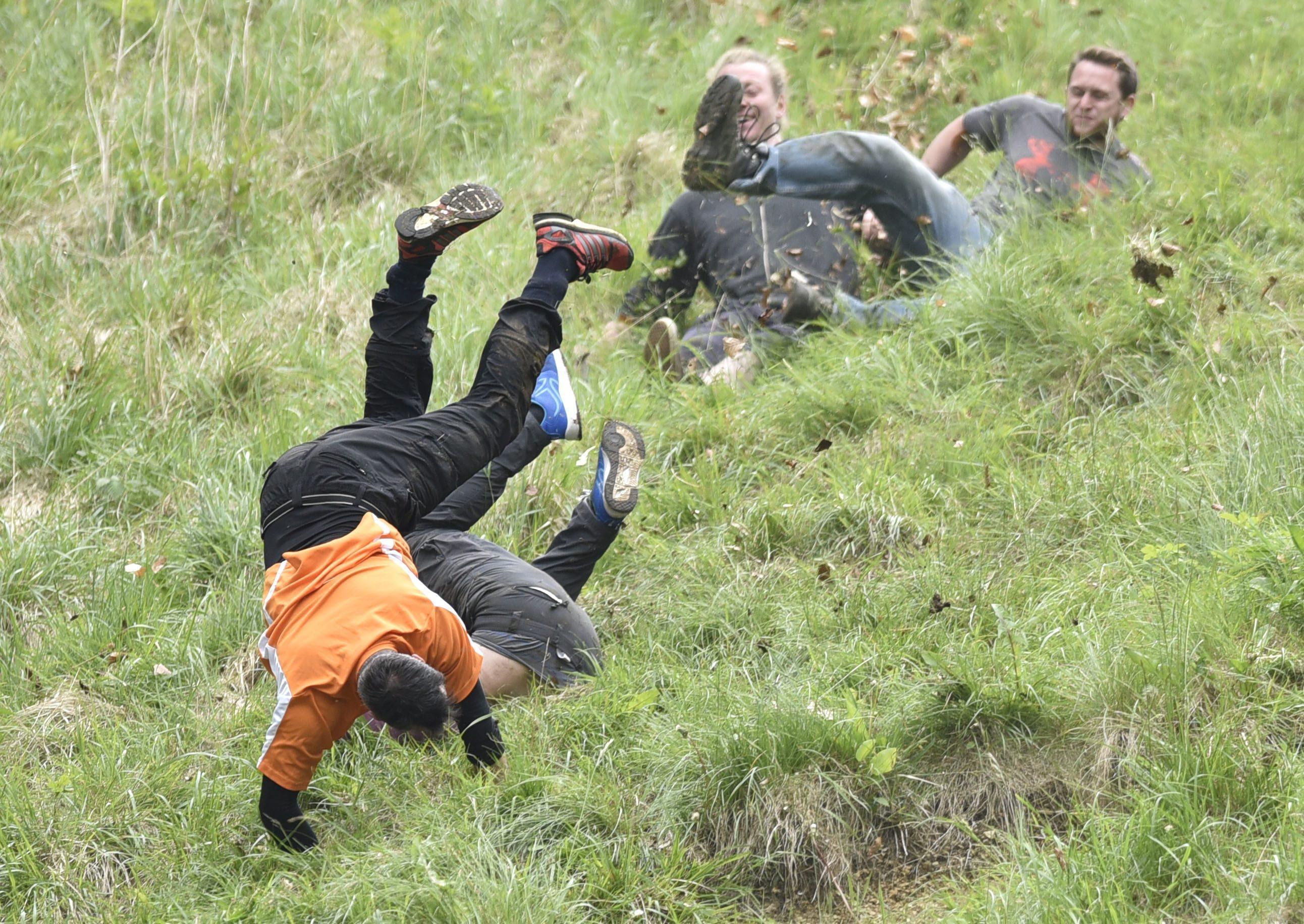 Gloucestershire cheese rolling