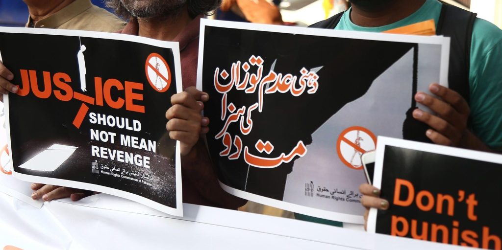 Pakistan, 24enne condannato a morte per “meme blasfemo”