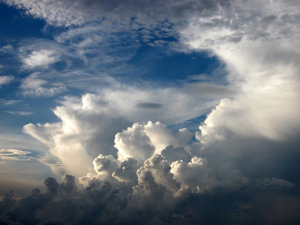 Il caldo s’indebolisce, fine mese con pioggia