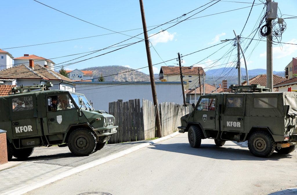 Kosovo, arrivati inviati speciali Ue e Usa