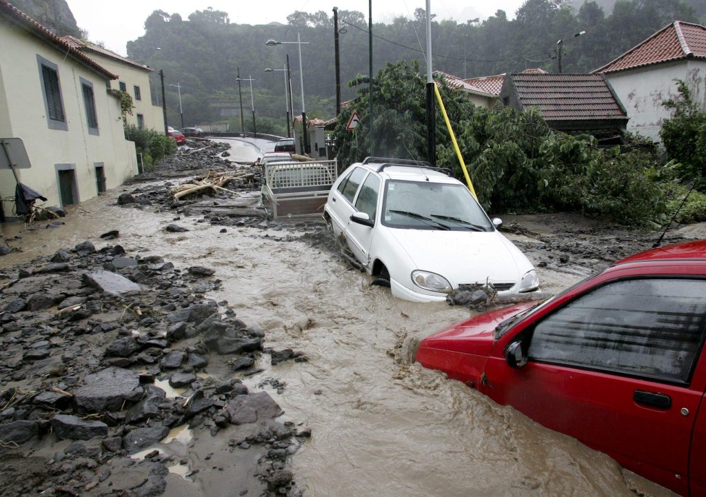 Tempesta Oscar da record in Portogallo