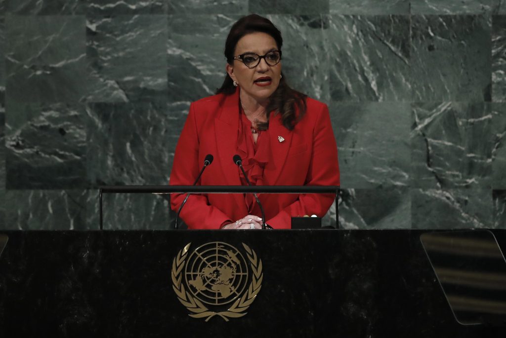 Cina: in visita la presidente Honduras dopo rottura Taiwan