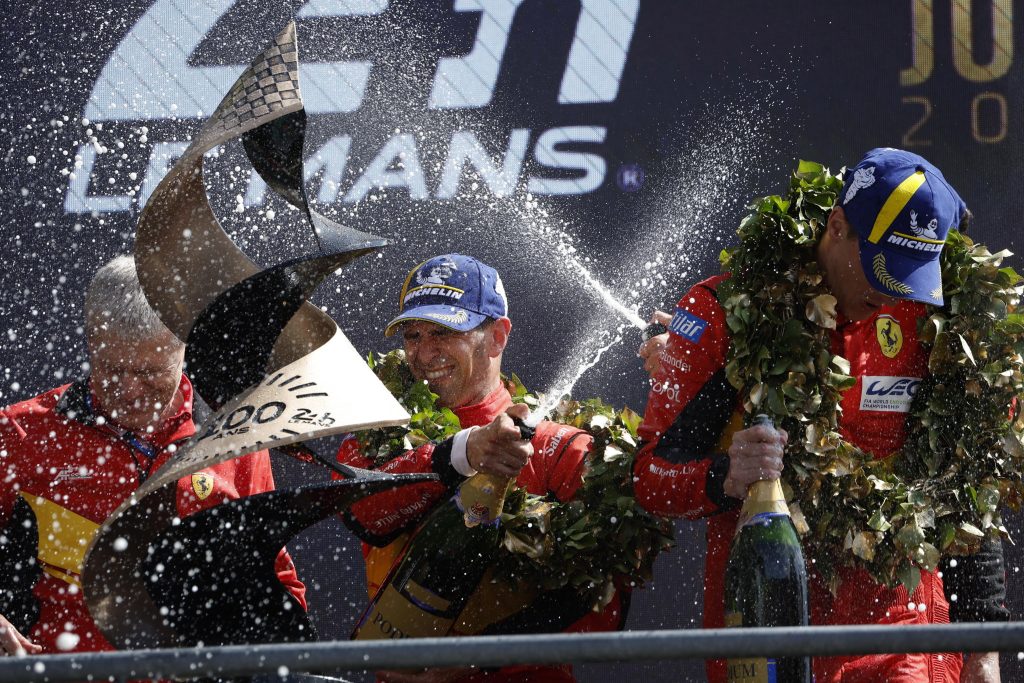 Le Mans, storica vittoria di Ferrari. Moto GP, trionfo Ducati