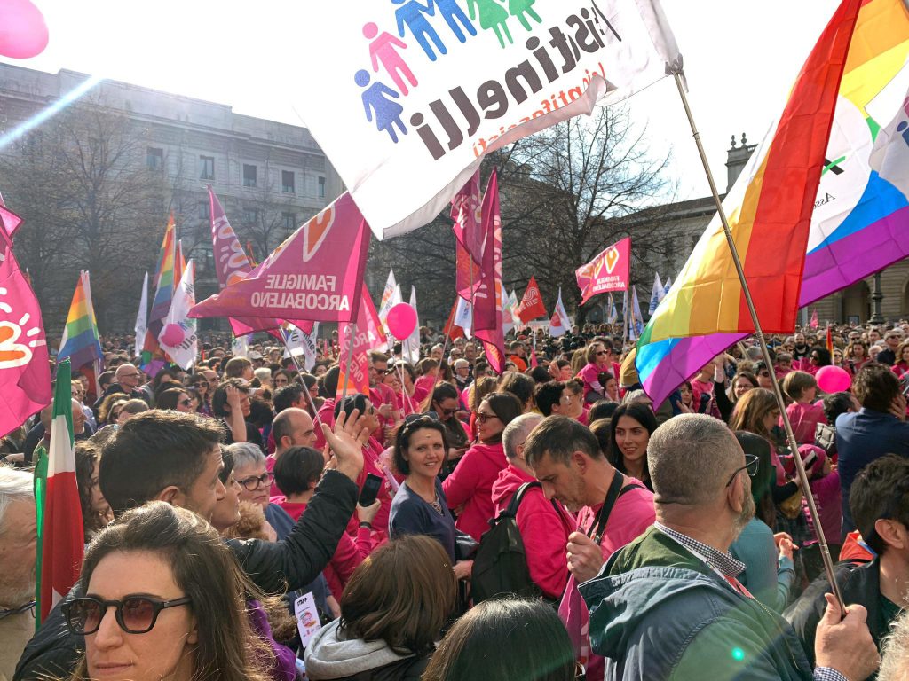 Milano, annullata trascrizione figlio di due padri