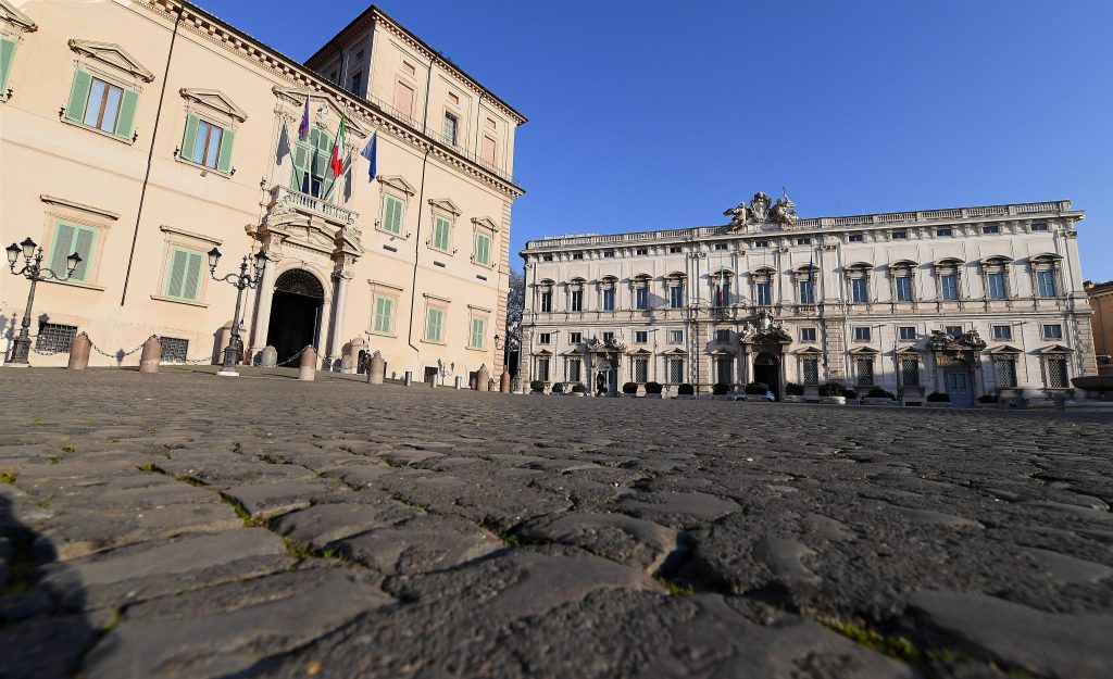 Consulta, erogare il Tfs in ritardo è incompatibile con la Costituzione