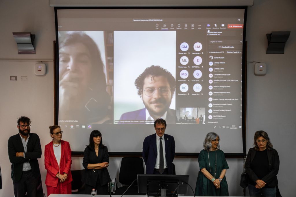 Parick Zaki si laurea con 110 e lode in video collegamento dall’Egitto