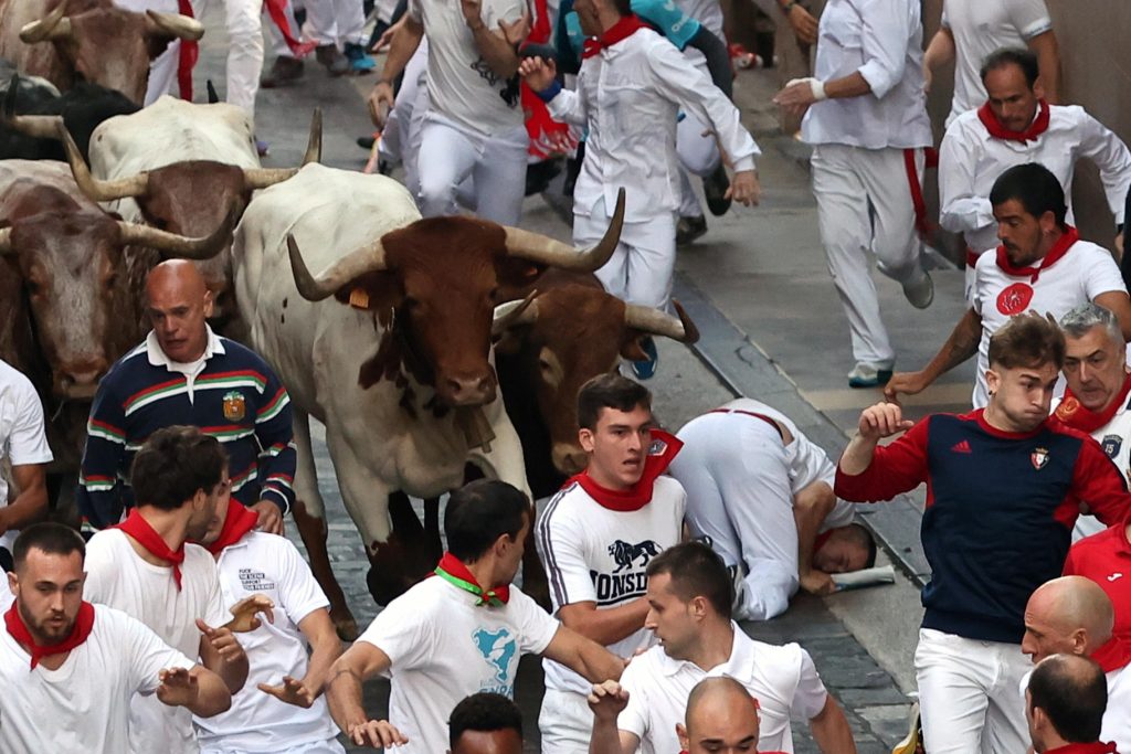 Pamplona, feriti alla corsa dei tori per San Firmino