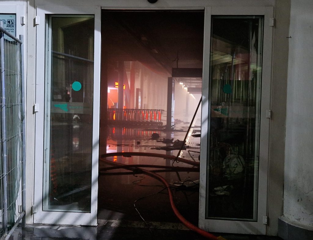 Slitta la riapertura dell’aeroporto di Catania