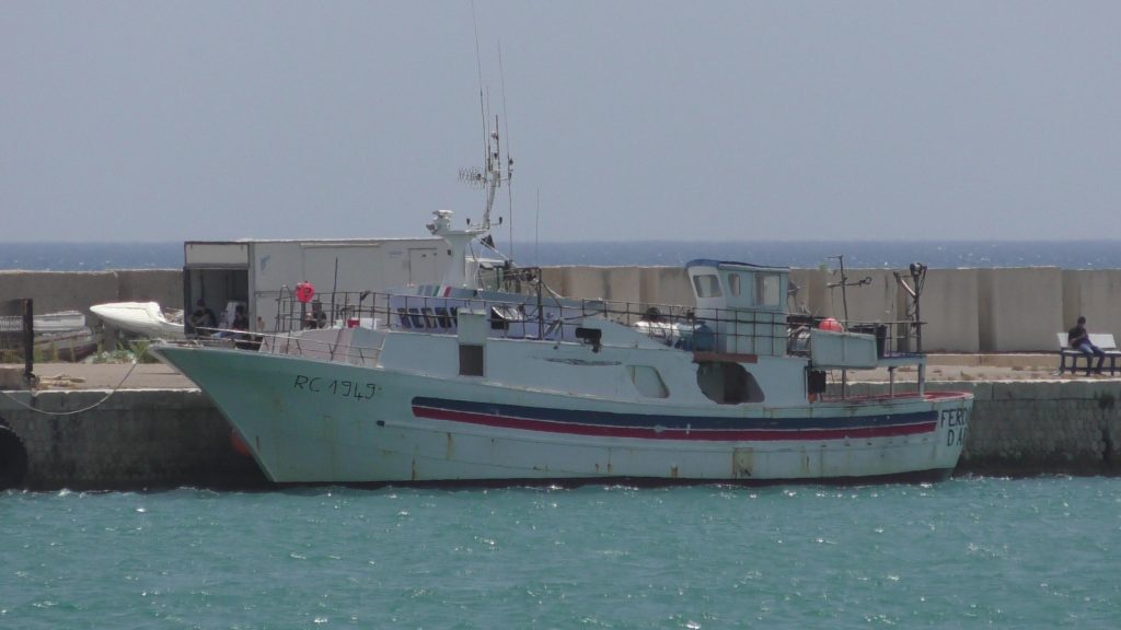 Sequestrate 5,3 tonnellate di cocaina dirette in Sicilia